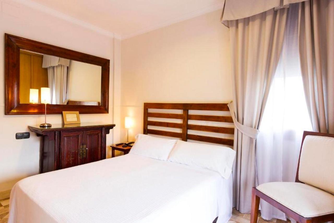 Hotel Boutique Reina Mora Granada Luaran gambar