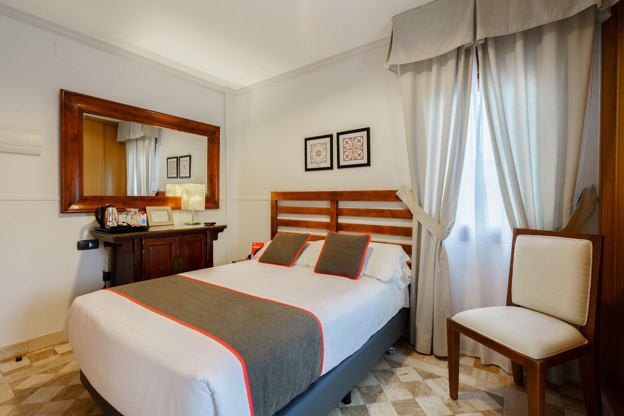 Hotel Boutique Reina Mora Granada Luaran gambar